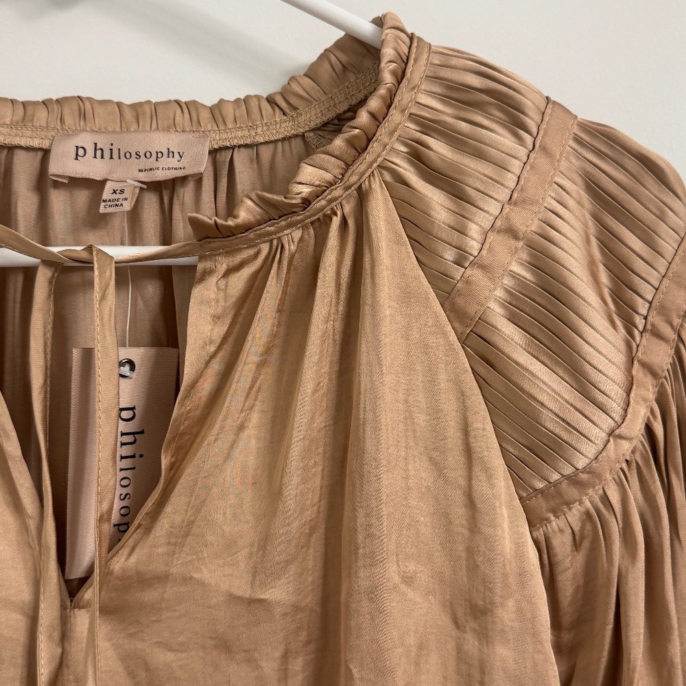 NWT Philosophy Top long sleeve, tan color  , size  XS